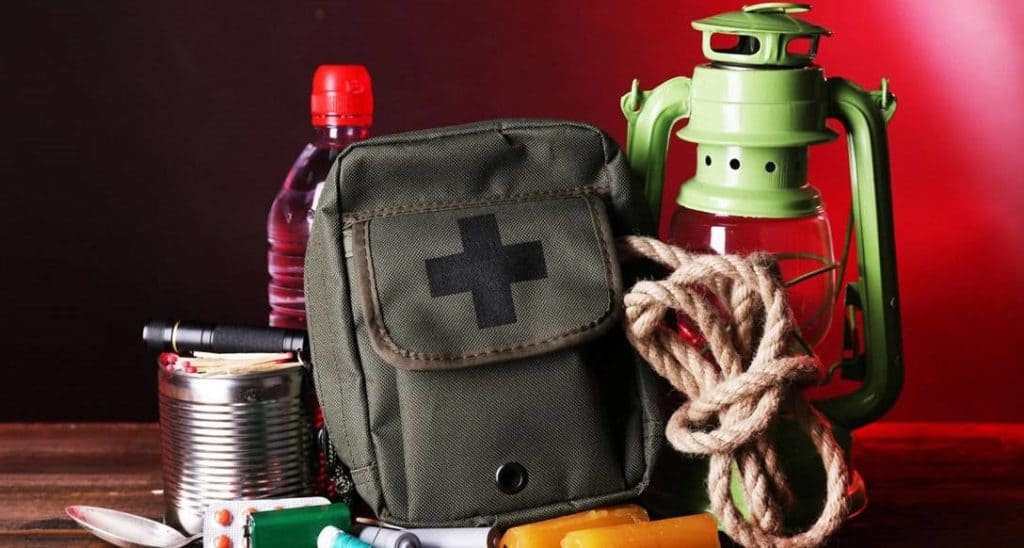 How to Build a Disaster Kit Featured Image