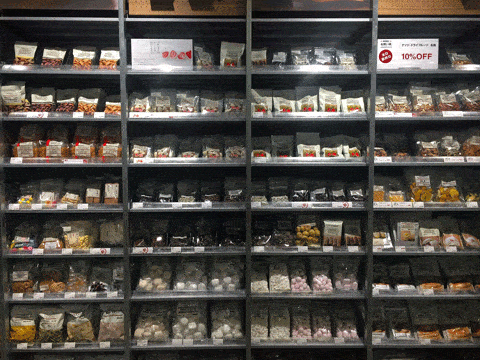 15.-shelf-with-dried-food